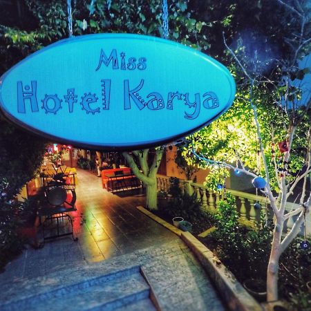 Miss Hotel Karya Oren  外观 照片